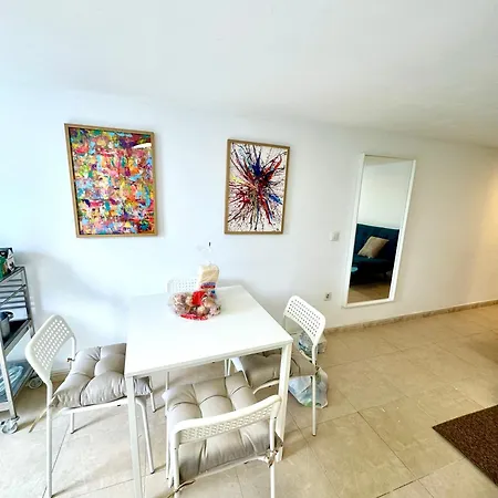 Ricardo Apartment *
